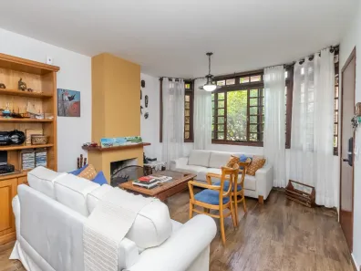 Casa de Condomínio com 3 Quartos à venda, 231m² no Jardim Santa Izabel, Cotia