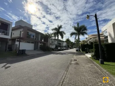 Lote/Terreno à venda, 450m² no Jurerê, Florianópolis
