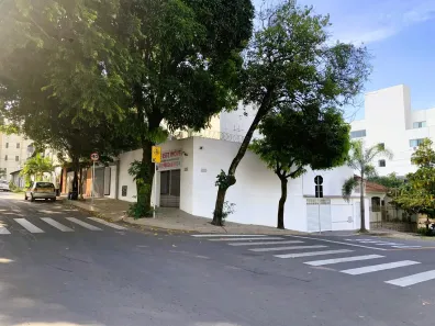 Casa com 3 Quartos para alugar, 170m² no Bom Pastor, Divinópolis