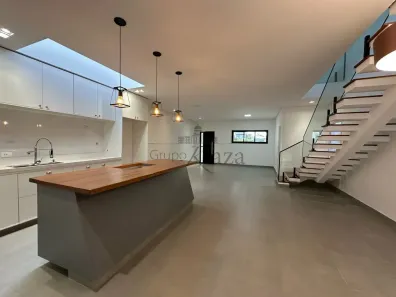 Casa de Condomínio com 3 Quartos à venda, 213m² no Jardim Jacinto, Jacareí