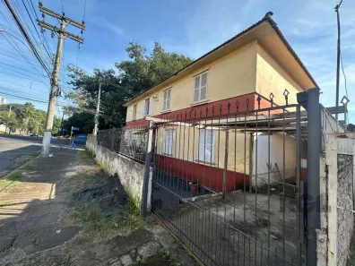 Casa com 3 Quartos à venda, 145m² no Passo da Areia, Porto Alegre