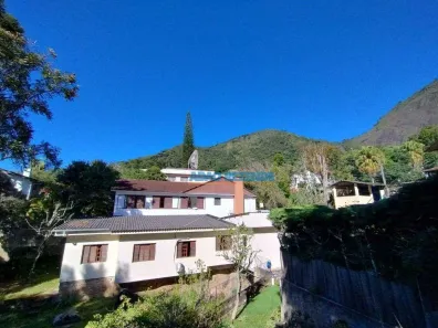Casa com 3 Quartos à venda, 129m² no Iucas, Teresópolis
