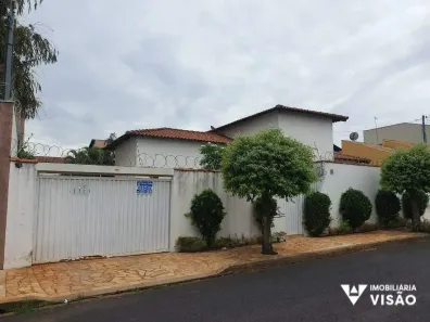 Casa com 4 Quartos à venda, 320m² no Jardim Induberaba, Uberaba