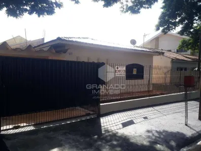 Casa com 3 Quartos para alugar, 95m² no Parque Residencial Cidade Nova, Maringá