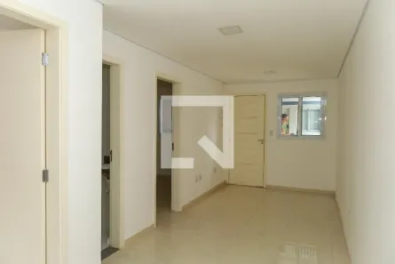 Apartamento com 2 Quartos à venda, 47m² no Vila Carmosina, São Paulo