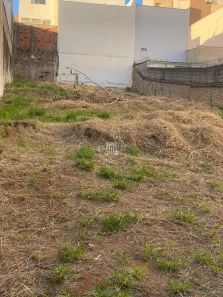 Lote/Terreno à venda, 450m² no Vila Boaventura, Jundiaí