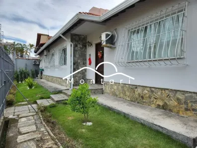 Casa com 5 Quartos à venda, 290m² no Jardim Tropical, Resende