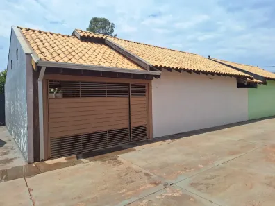 Casa com 2 Quartos para alugar, 94m² no Vila São Jorge da Lagoa, Campo Grande