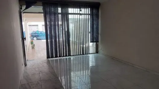 Sobrado com 3 Quartos à venda, 283m² no Vila Assunção, Santo André