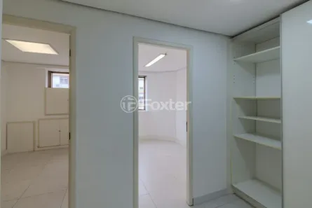 Sala Comercial à venda, 46m² no Rio Branco, Porto Alegre