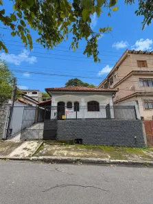 Casa com 3 Quartos para alugar, 100m² no Monte Castelo, Volta Redonda
