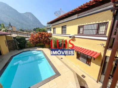 Casa com 5 Quartos à venda, 445m² no Itacoatiara, Niterói