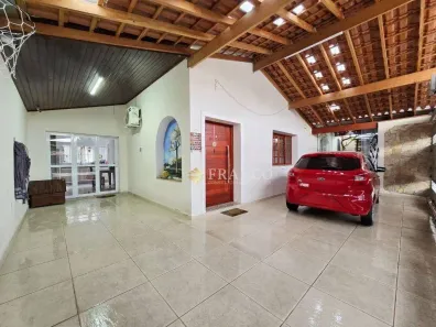 Casa com 3 Quartos à venda, 190m² no Vila Santa Isabel, Taubaté
