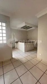 Imóvel Comercial com 5 Quartos para alugar, 200m² no Martins, Uberlândia