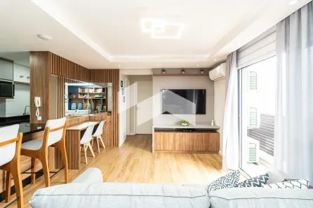 Apartamento com 2 Quartos à venda, 76m² no Centro, Curitiba