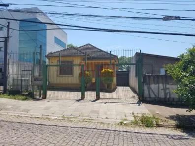 Casa com 3 Quartos para alugar, 150m² no Santo Antônio, Porto Alegre