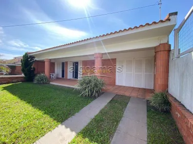 Casa com 4 Quartos à venda, 225m² no XANGRI-LÁ, Xangri-lá