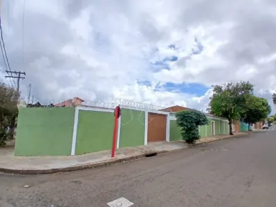 Casa com 2 Quartos à venda, 208m² no Jardim Santa Angelina, Araraquara