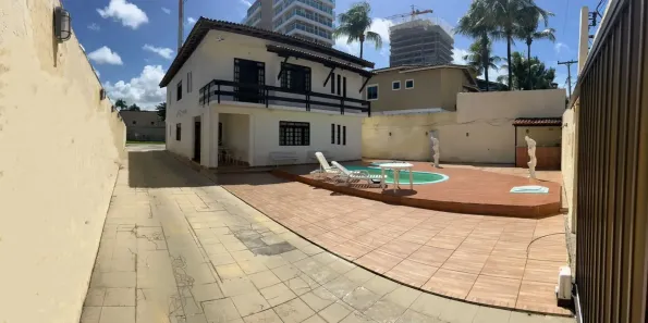 Casa com 8 Quartos à venda, 380m² no Itapuã, Salvador