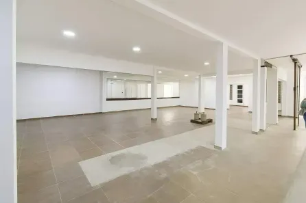Ponto Comercial com 4 Quartos para alugar, 500m² no Tirol, Natal