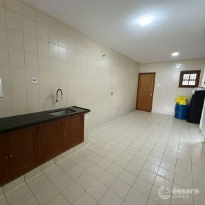 Casa com 3 Quartos para venda ou aluguel, 158m² no Vila Nogueira, Campinas