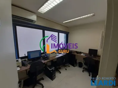 Sala Comercial à venda, 40m² no Liberdade, São Paulo