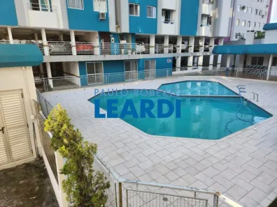 Apartamento com 2 Quartos à venda, 60m² no Barreiros, São José