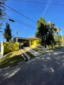 Casa de Condomínio com 3 Quartos à venda, 409m² no Alpes dos Araçás (Jordanésia), Cajamar