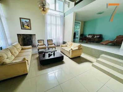 Casa com 4 Quartos à venda, 360m² no Coqueiros, Florianópolis