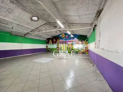 Galpão/Depósito/Armazém para alugar, 672m² no Vila Bastos, Santo André