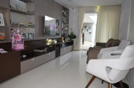 Casa de Condomínio com 3 Quartos à venda, 220m² no Flores, Manaus
