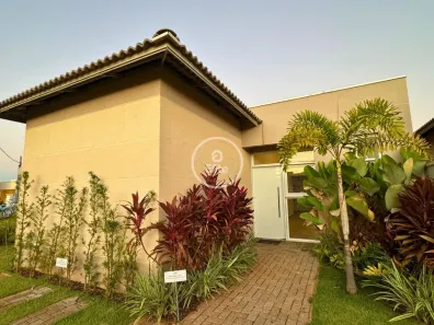 Casa de Condomínio com 2 Quartos à venda, 228m² no Parque dos Novos Estados, Campo Grande