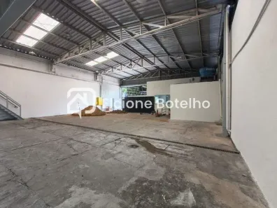 Galpão/Depósito/Armazém para alugar, 560m² no Brasil, Uberlândia