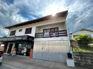 Casa com 4 Quartos para alugar, 160m² no São Pedro, Guabiruba