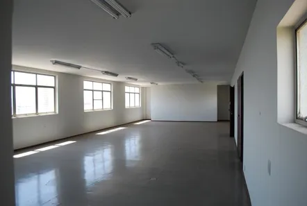 Sala Comercial para alugar, 128m² no Santa Efigênia, Belo Horizonte