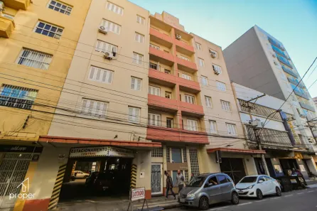 Apartamento com 3 Quartos para alugar, 79m² no Centro, Pelotas