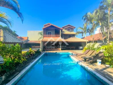Sobrado com 5 Quartos à venda, 370m² no Estância Balneária Convento Velho, Peruíbe