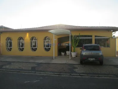 Imóvel Comercial com 10 Quartos à venda, 400m² no Vila Angeli, Valinhos