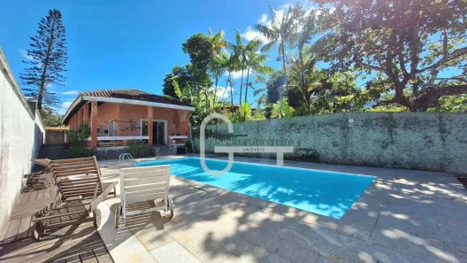 Casa com 3 Quartos à venda, 180m² no Balneário Garça Vermelha, Peruíbe