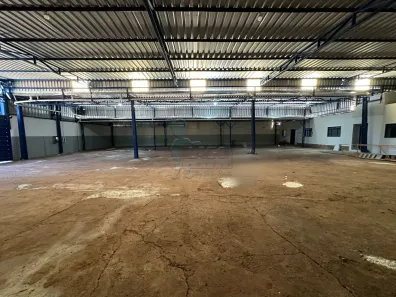 Galpão/Depósito/Armazém com 6 Quartos à venda, 1240m² no Vila Elisa, Ribeirão Preto