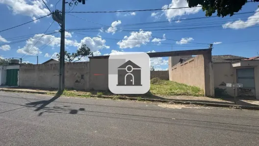 Lote/Terreno à venda, 250m² no Panorama, Uberlândia
