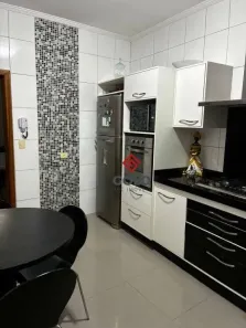 Sobrado com 3 Quartos à venda, 147m² no Vila Guiomar, Santo André