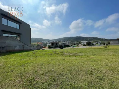 Lote/Terreno à venda, 388m² no Loteamento Residencial Fazenda Casa Grande, Taubaté