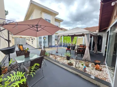 Sobrado com 3 Quartos à venda, 330m² no Vila Belmiro, Santos