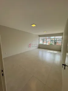 Casa com 3 Quartos para alugar, 219m² no Vila Maria Luiza, Jundiaí