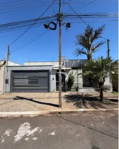 Casa com 3 Quartos à venda, 204m² no Conjunto Novo Centauro, Arapongas