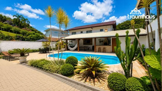 Casa com 3 Quartos à venda, 225m² no Vila Itoupava, Blumenau