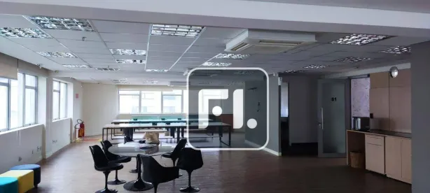 Sala Comercial à venda, 190m² no Vila Olímpia, São Paulo