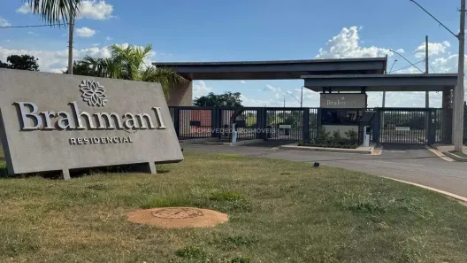 Lote/Terreno à venda, 250m² no Recreio dos Bandeirantes, Uberaba