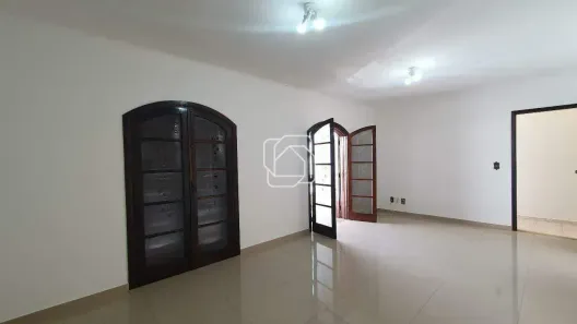 Casa com 2 Quartos para alugar, 240m² no Centro, Itu